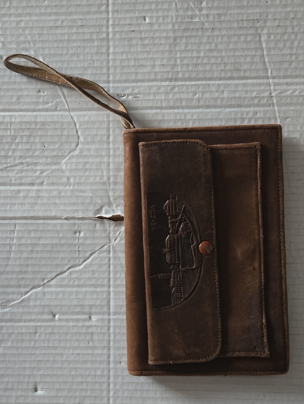 Vintage Brown Leather Travel Wristlet Clutch With "VENEZIA" Design.